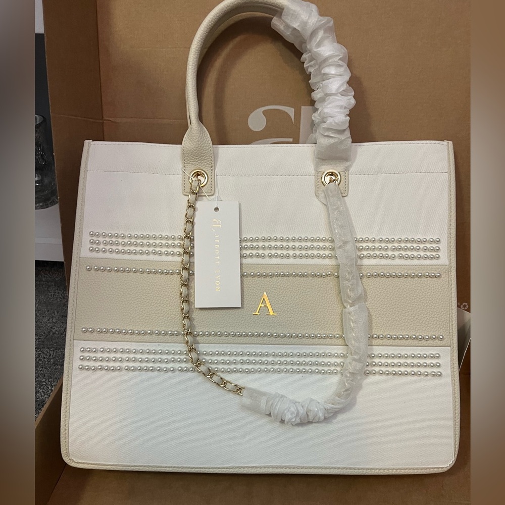 Abbott Lyon Pearl Canvas Resort Bag - Personalized with “A”
